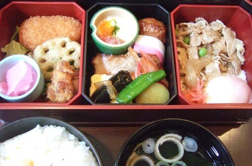 はとバス9・弁当.jpg